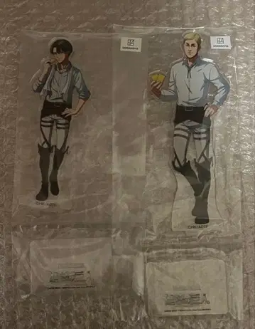 진격의 거인 미카도 본포 아크릴 스탠드 리바이 엘빈