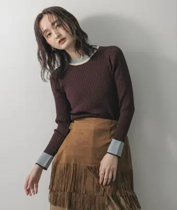 SENCE OF PLACE 바이컬러 컴팩트 스웨터