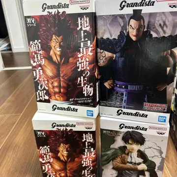 반마 유지로 2체 왕기 1체 리바이 1체