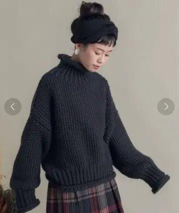 Libra 로우 게이지 루즈핏 니트 블랙