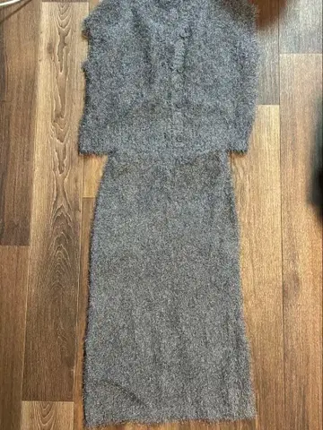 나노 유니버스 라메 샤기 셋업 스커트 실버