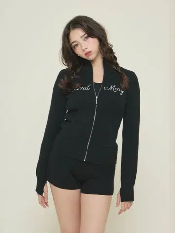 andmary Letter mary logo set up