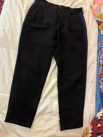 zuca 블랙 플리츠 슬랙스