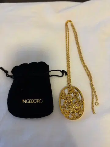 INGEBORG 잉게보그 골드 거울 펜던트