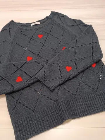 코코딜 하트 니트