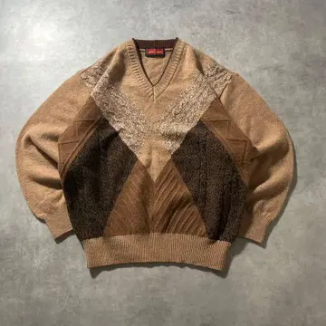 빈티지 베이지 절개 V넥 레트로 니트 스웨터