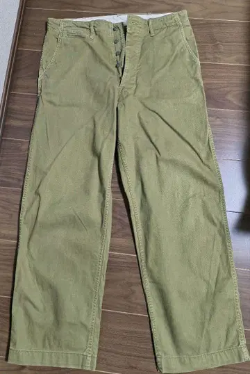 에비수 치노 팬츠 버튼 플라이 카키