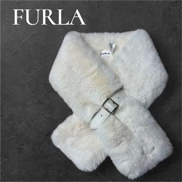 FURLA 화이트 퍼 머플러 벨트