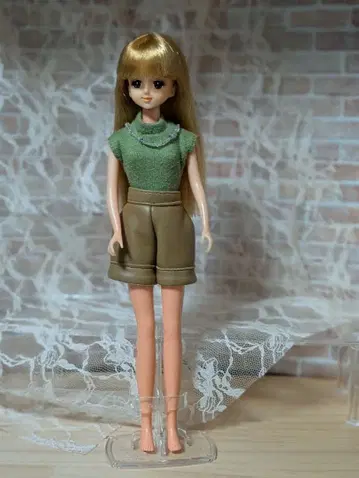 제니 (의류와 목걸이 포함)