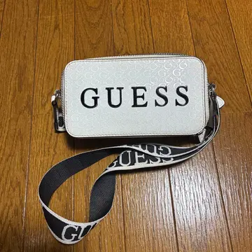GUESS 화이트 숄더백