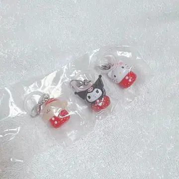 산리오 딸기 메지루시 액세서리