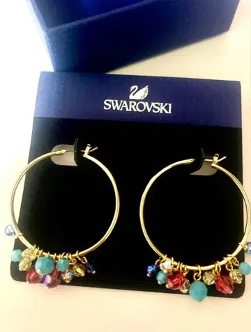 새상품급 Swarovski 후프 귀걸이 골드