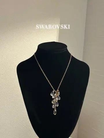 SWAROVSKI 스와로브스키 드롭 목걸이