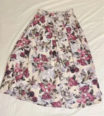 미슈마슈 플라워 꽃무늬 플레어 스커트 사이즈 38