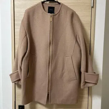 Spick & Span 핑크 베이지 노카라 코트