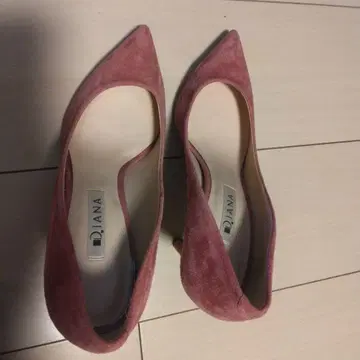 다이애나 핑크 스웨이드 하이힐