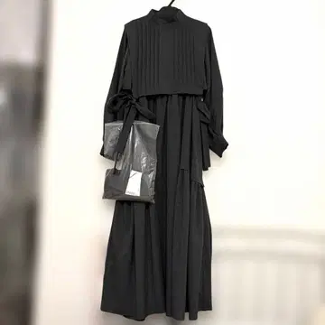 턱 레이어드 원피스 스나이델