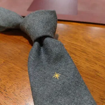 FRANCO BASSI 그레이 넥타이 울 이세탄 별주