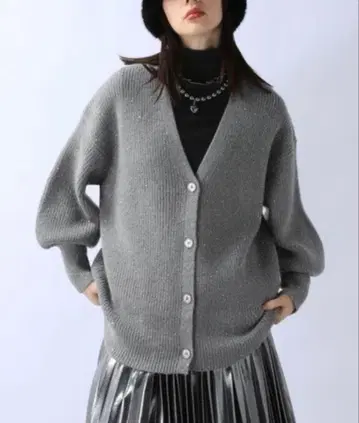 프로필 필독 JEANASIS 라메 스팽글 카타아제 V넥 가디건 그레이