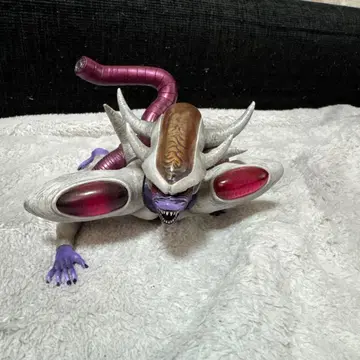 프리저 제3형태 freeza 드래곤볼 피규어