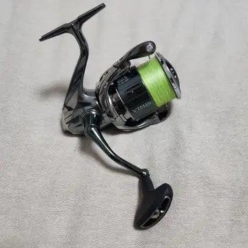 22 스텔라 4000XG 스피닝 릴