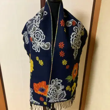 꽃무늬 네이비 머플러 프랑스제