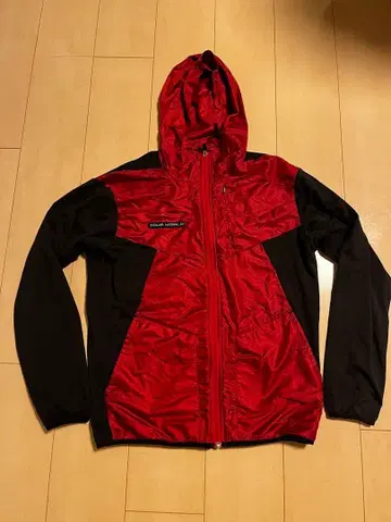 HONMA TOUR WORLD 후드 부착 자켓 레드/블랙 L 사이즈