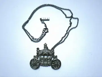 [배송비 포함] Jane Marple(제인 마플) 마차 모티브 목걸이