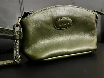 새상품급 Dakota 올리브 가죽 미니 숄더백