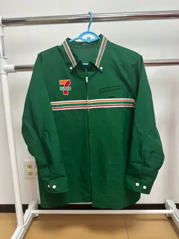 세븐일레븐 그린 긴팔 셔츠