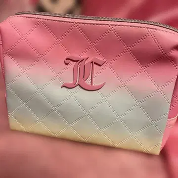 미사용 새상품 juicy couture 레인보우 클러치