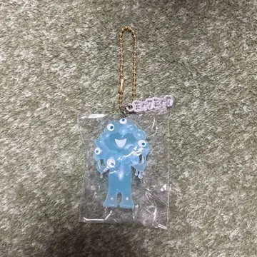 미야쿠미야쿠 형광 스카이블루 아크릴 캐릭터 키링