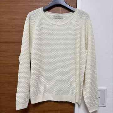 [ 새상품 ] BEAUTY&YOUTH 아이보리 긴팔 니트