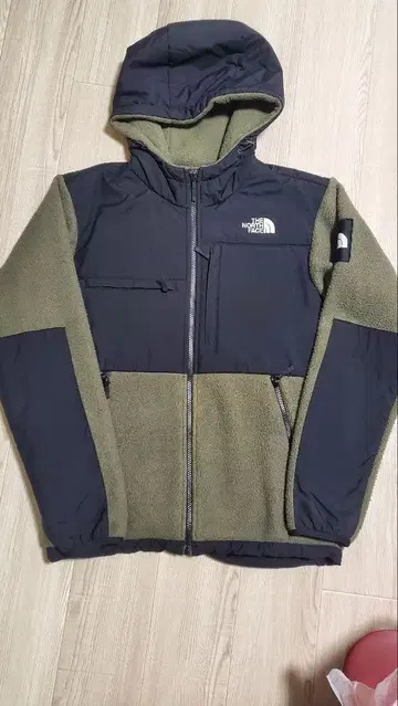 The North Face 데날리 자켓 후드 부착