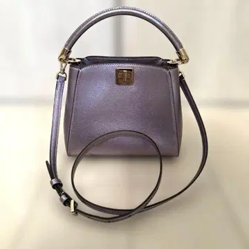 케이트 스페이드의 백