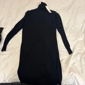 유니클로 UNIQLO 터틀넥 니트 원피스 M 블랙
