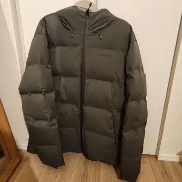 patagonia 다운 자켓 L 사이즈