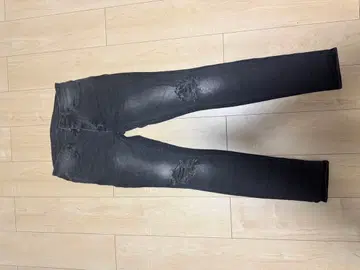 KSUBI 데미지 가공 스키니 데님 29인치 다크 그레이