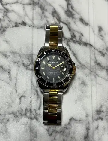 남성용 솔라 아날로그 워치 [ AV-AM284-BKT ] 작동품