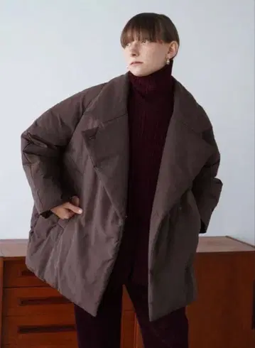 CLANE 코쿤 쇼트 다운 코트 브라운