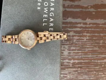 MARGARET HOWELL 솔라 시계