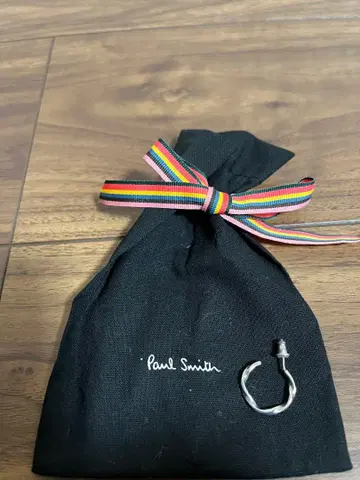 폴 스미스 귀걸이