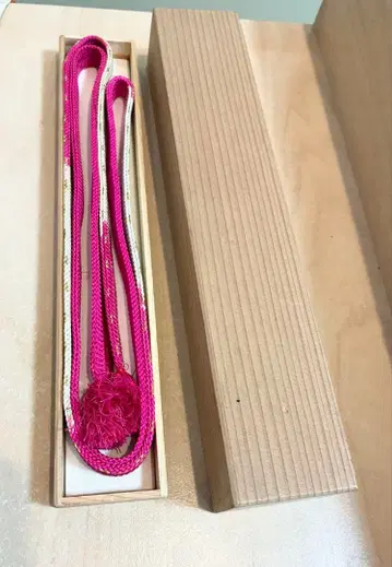 미츠코시 미사용 허리띠 술 장식 핑크와 화이트