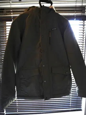 플리스 안감 부착 올리브 그린 자켓