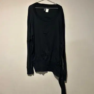 블랙 긴팔 T셔츠