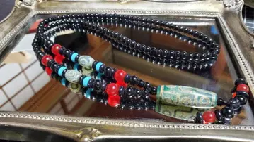 에스닉 스타일 목걸이