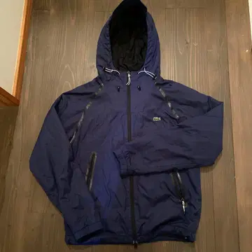 LACOSTE LIVE 후드 부착 나일론 자켓 48 네이비
