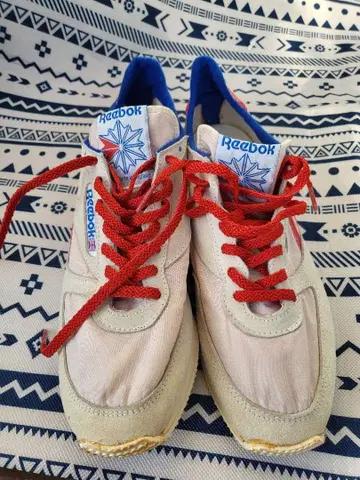 리복 스니커즈 UK 8.5 베이지/빨간색/파랑