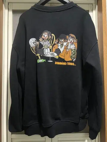 NEW JACK 4인조 백 프린트 맨투맨