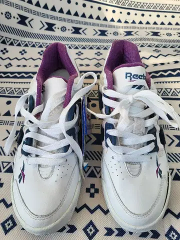 리복 화이트/퍼플 스니커즈 US 5.5